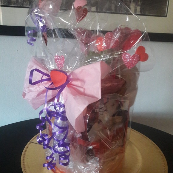 Valentine's Day Gift Basket - Picture 8 of 8